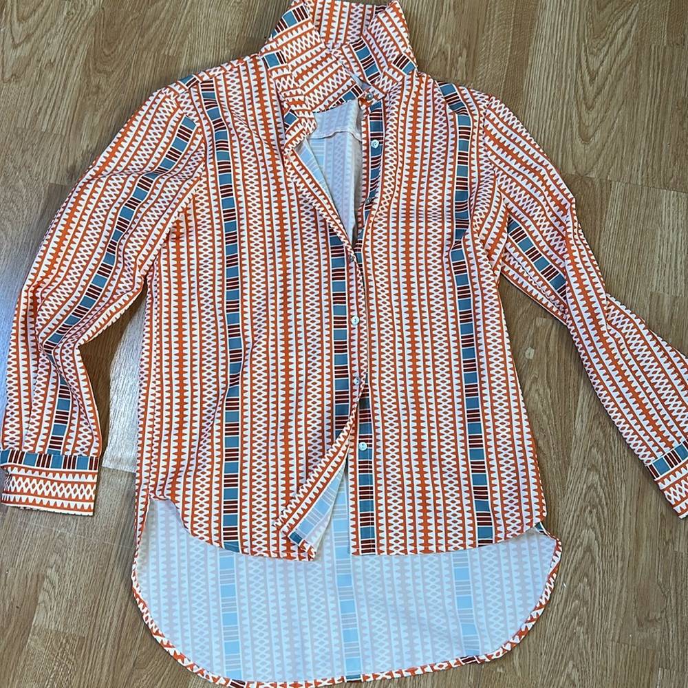 Oversized tunic shirt, super comfy and cute, size XS but runs big